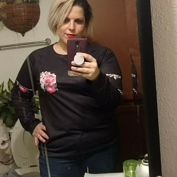 Black floral patch long sleeve sweater - Picture 4 of 4